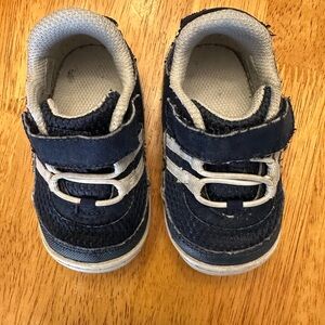 Stride Rite Ivan Sneaker Size 4 Baby/Toddler Blue